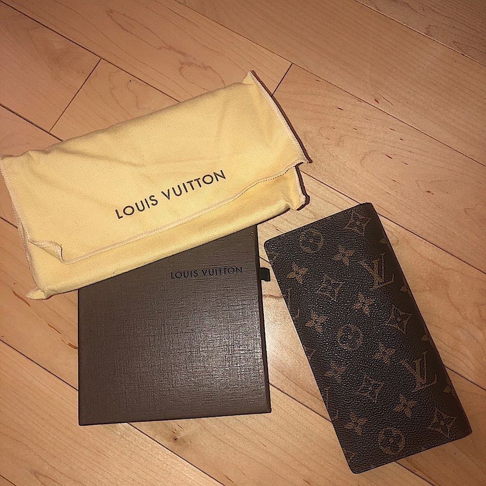 Louis Vuitton Monogram Canvas Long Bi-Fold Wallet